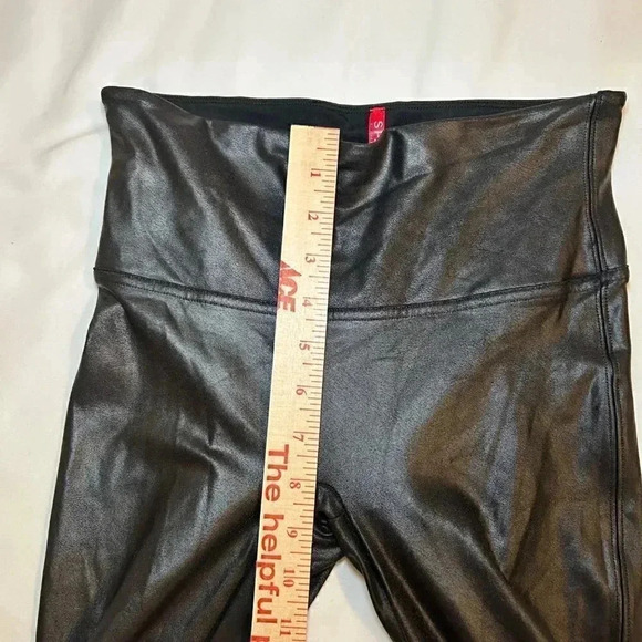 Spanx Size Medium Faux Leather Leggings Women’s Black - Picture 9 of 13